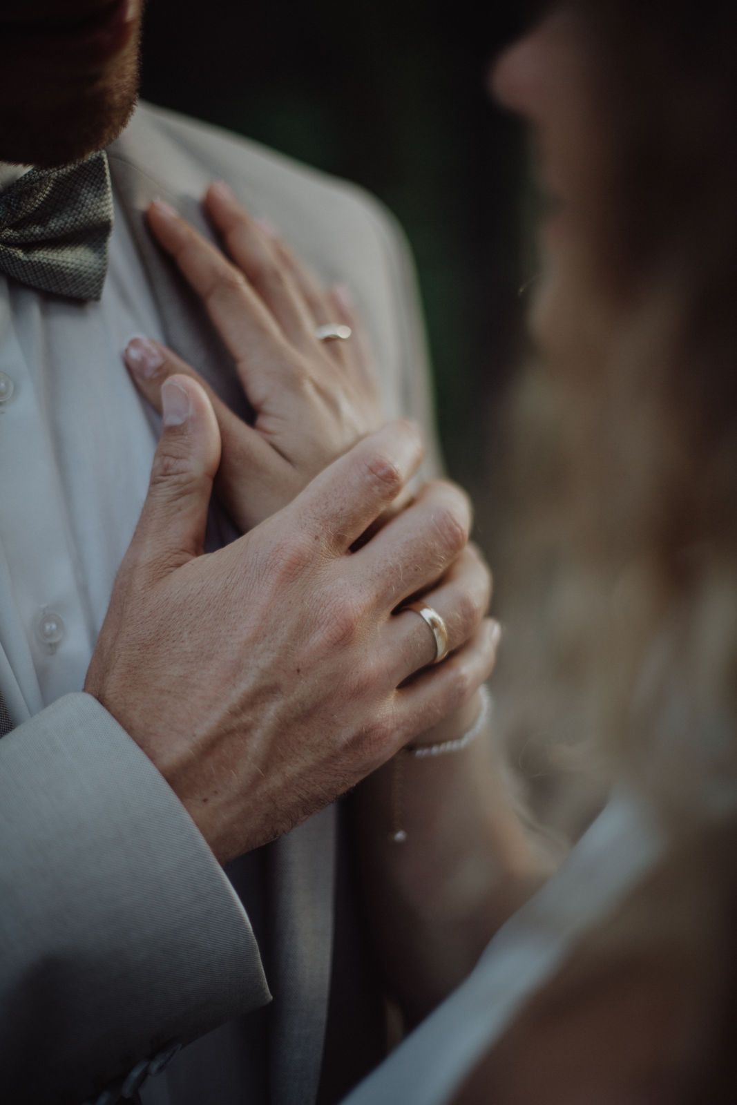 Instant d’Exception est spécialisée dans l’organisation de mariages, d’événements privés et d’événements professionnels sur-mesure. Grâce à ses agences implantées dans différentes régions de France, l’agence accompagne les particuliers comme les entreprises dans la conception, la planification et la coordination de leurs projets, avec une approche élégante, rigoureuse et personnalisée. De la recherche du lieu à la sélection des prestataires, en passant par la scénographie, la gestion du budget, le planning,